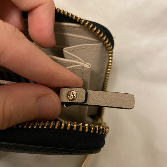 Kate Spade Wallet - Picture 6 of 9